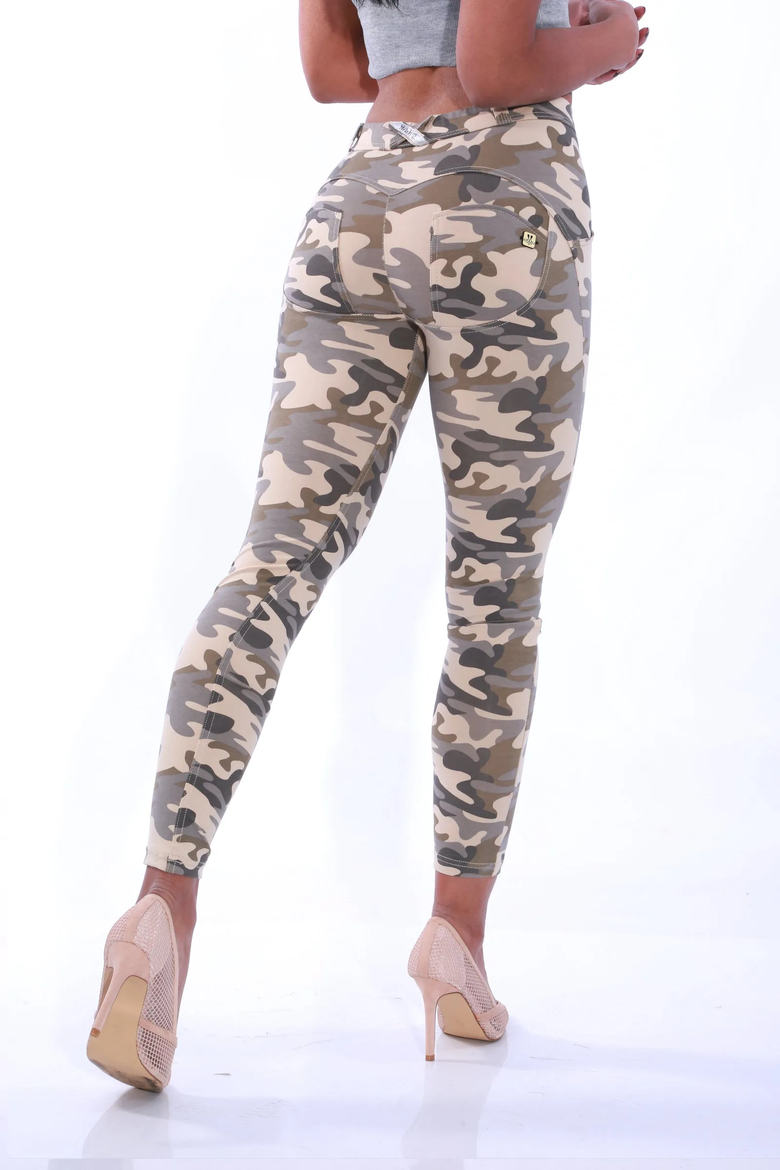 Mid waist Butt lifting Shaping pants- Sandy Camo