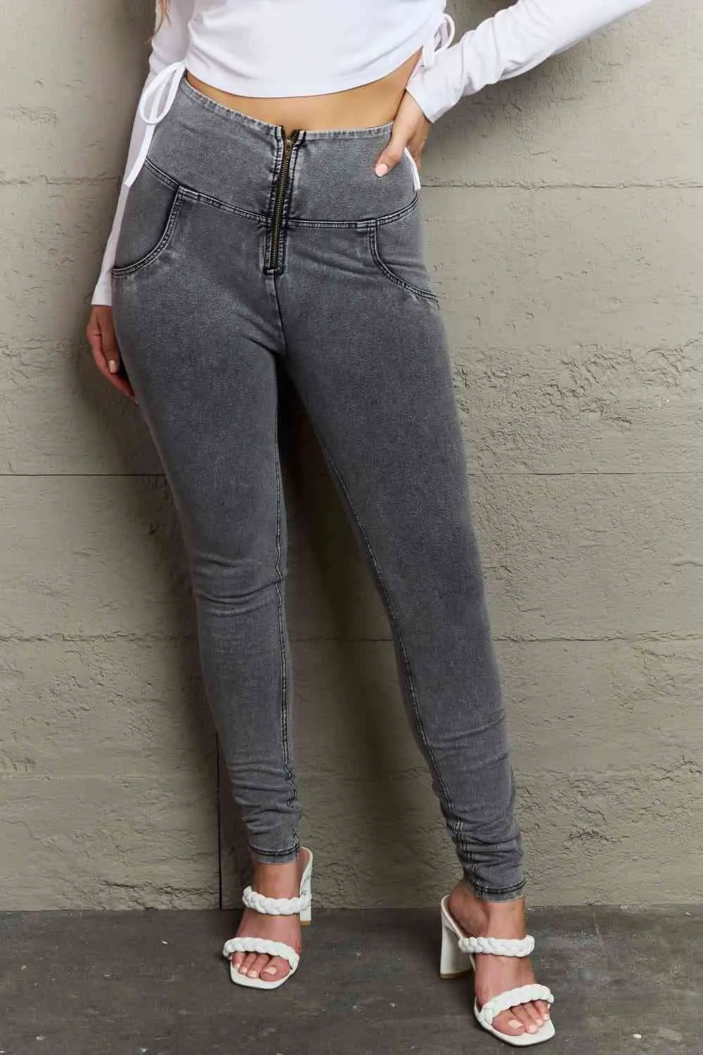 Semi-Total Trainer Skinny Jeans with Pockets