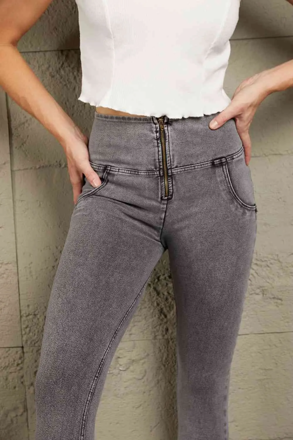 Semi-Total Trainer Skinny Jeans with Pockets