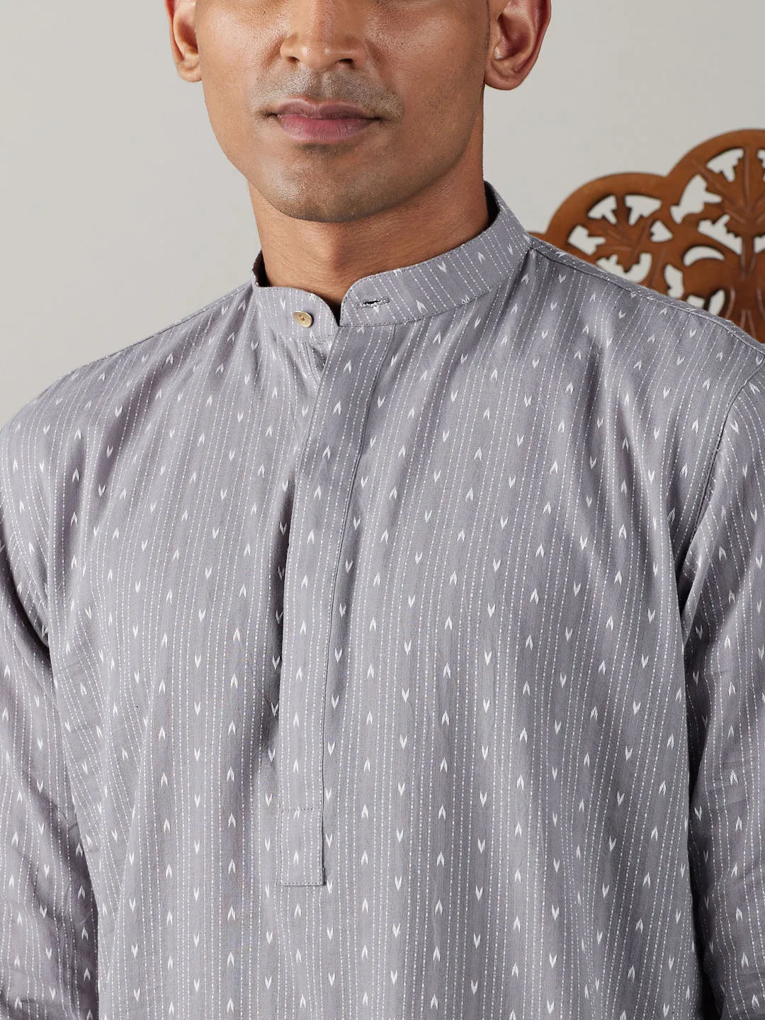 VASTRAMAY Men's Grey Jacquard Cotton Kurta